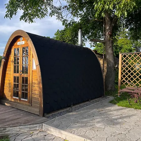 Valuv Dvur Mastal Holiday home Milevsko